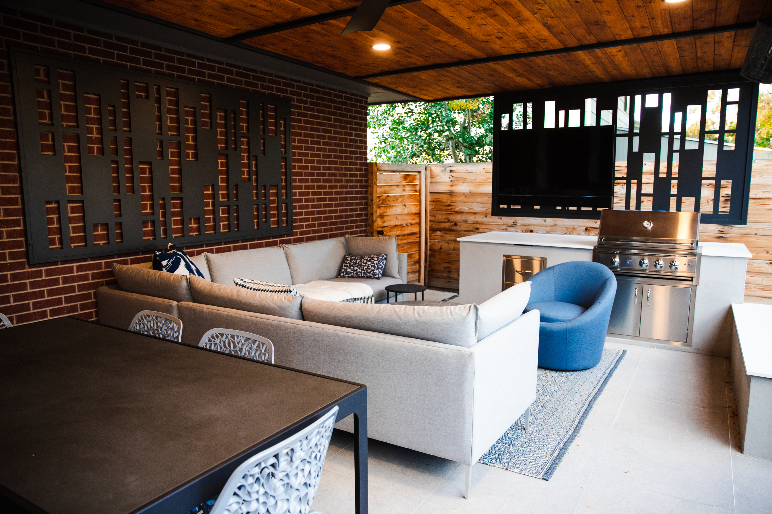 Outdoor Living Room With Outdoor Kitchen and TV denver co